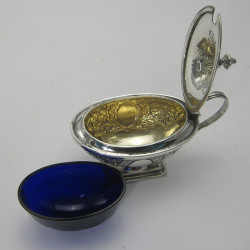 Late Victorian Walker & Hall Silver Plated Comport or Tazza