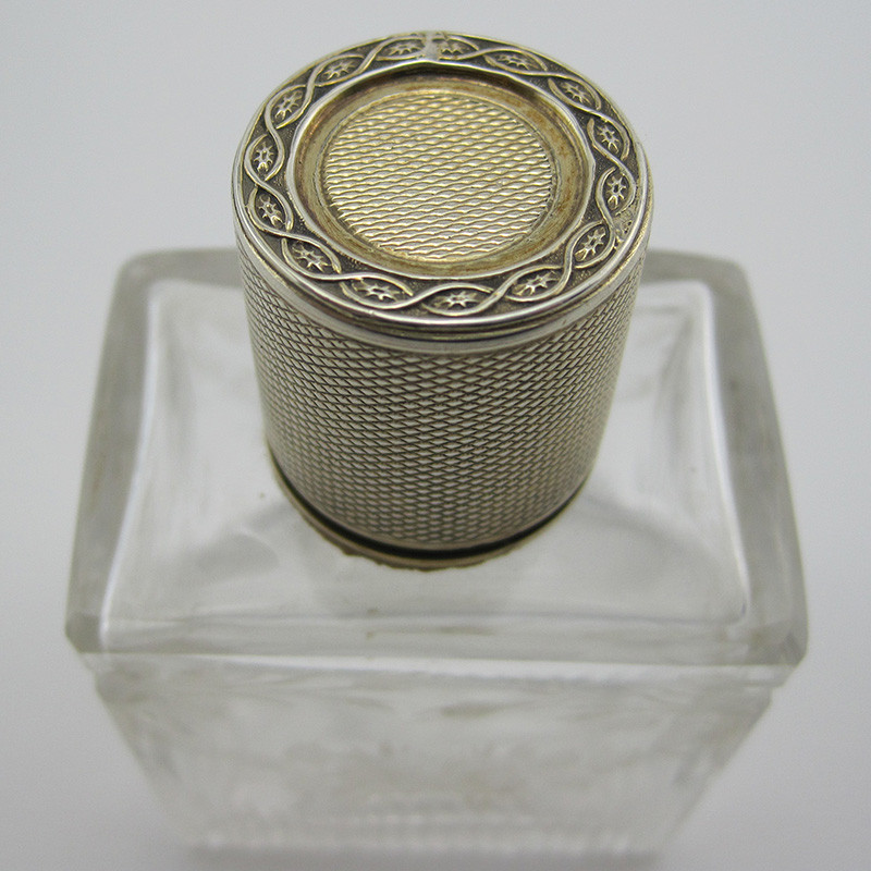 Smart Oval Edwardian Silver Jewellery or Trinket Box (1909)