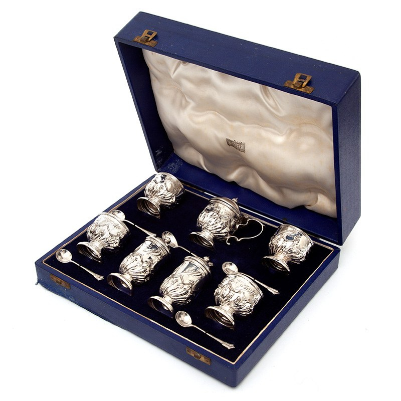 Boxed Set of Four Edwardian Numbered Silver Napkin Rings (1905)